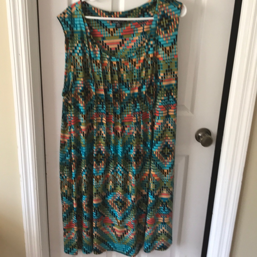 Size 24 Sleeveless Dress
